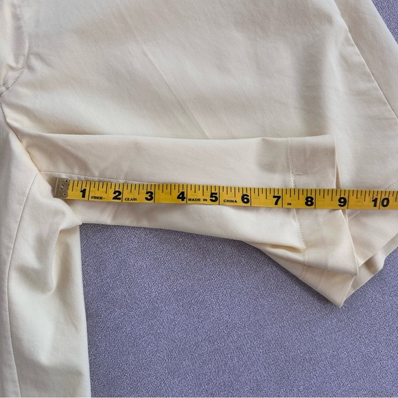 Ralph Lauren Polo Golf Shorts. Yellow. 38 waist. 9 inch inseam. - Picture 8 of 10